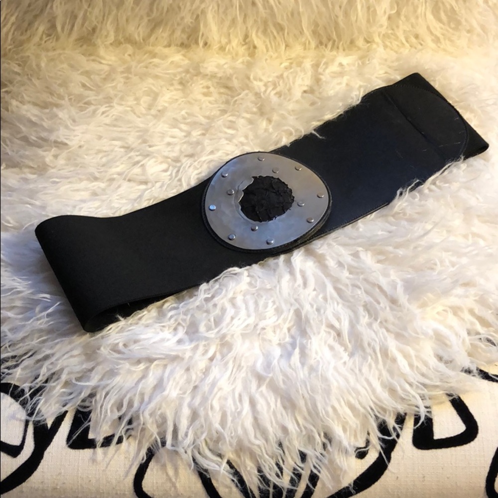 Ravid Artistic Design Metal, Leather Stretch Belt